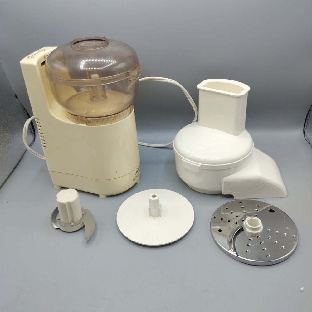 Sunbeam Oskar 14081 Food Processor Chopper W/ Attachments Made In France